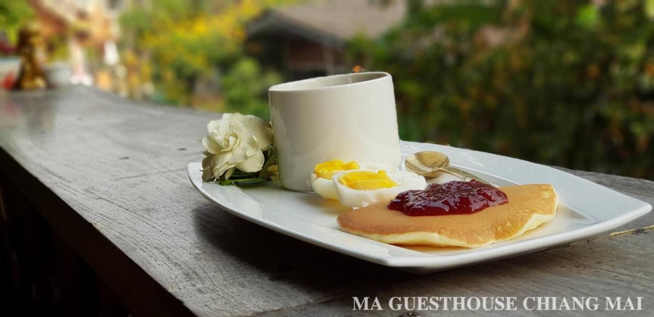 Ma Guesthouse Csiangmaj Kültér fotó